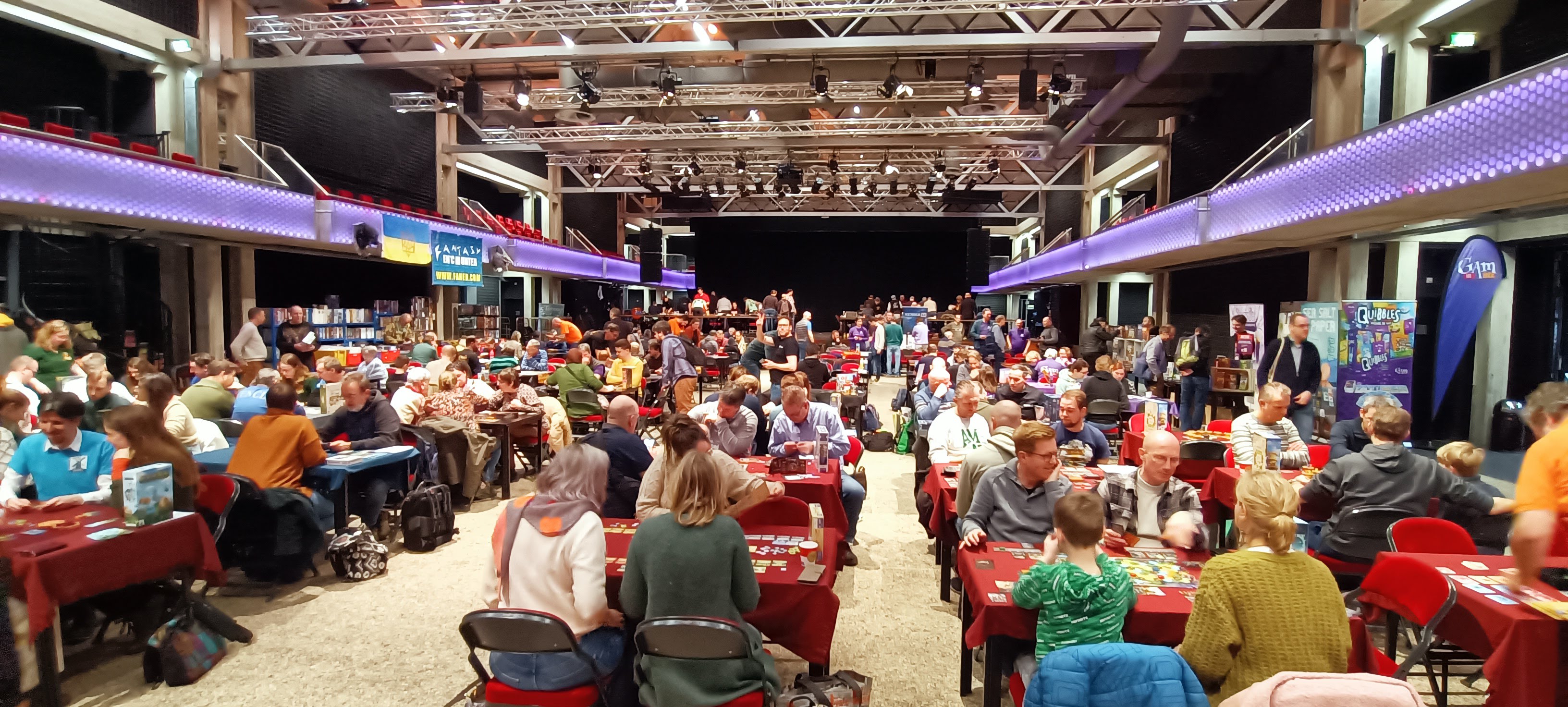 madilo.games op Ducosim Playtesting 24/7 Rally familie kaartspel